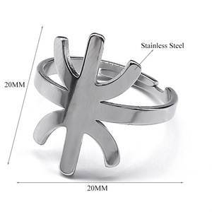 Anillo de Acero Inoxidable con Letra Africana Amazi, Popular en Europa y América, Joyería de Acero Titanio de Lujo Ligero y Moderno - Product Image 6