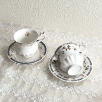 Ensemble tasse et soucoupe en porcelaine fine à motif floral et bordure dorée vintage de 250 ml, tasse à thé en céramique de style européen, mug à café pour le thé de l'après-midi