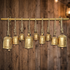 Campana de Viento Redonda de Hierro Chapado en Oro Rústico con Cuerda, Acabado Antiguo, Temas Románticos para Navidad, San Valentín, Regalos de Feng Shui - Product Image 2