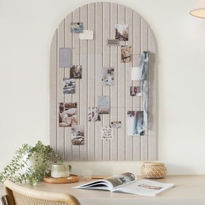 Tablero de Anuncios Grande de Fieltro Arqueado, Decoración de <span class=keywords><strong>Pared</strong></span> Adhesiva Personalizable y Elegante, Tablero de Clavijas Plegable - Product Image 1