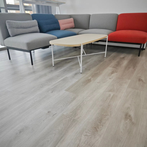 SPC Vinyl <strong>Flooring</strong> Tiles100% Waterproof <strong>Lamin</strong> Floor Wood Grain Rigid Core Indoor Plastic <strong>Click</strong> <strong>Tiles</strong> for Floor - Product Image 2