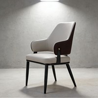 Fauteuil d'hôtellerie moderne en cuir rembourré avec structure en bois massif pour hôtel, restaurant, usage commercial