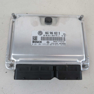 ECU Usada 026120157 Volkswagen Caddy Mk3 2004-2010 Unidad de Control del Motor (57441) - Product Image 1
