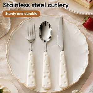 Ensemble de couverts 3 pièces en acier inoxydable avec manche en forme de fromage, poli miroir, compatible lave-vaisselle, cuillère, fourchette, couteau, coffret cadeau pour restaurant et fête - Product Image 1