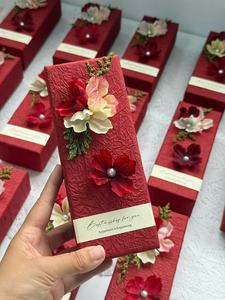 Scatola Regalo Rigida di Lusso con Decorazioni Floreali Essiccate, Stile Old Money, Scatola per Bomboniere Matrimonio con Coperchio e Base - Product Image 5