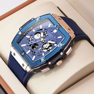 Reloj deportivo de lujo para hombre, reloj de cuarzo a la moda, reloj de pulsera informal de cara grande con caja de aleación rectangular, puntero de cristal de silicona - Product Image 3