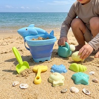 Kit de jeu de sable en plastique 8 pièces pour enfants, seau pliable, pelle, râteau, moules à sable, jouet de plage pour la plage, le jardin et la piscine