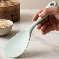 Vente en gros 446 ° Cuillère à salade en silicone résistante à la chaleur avec manche long renforcé, ustensiles de cuisine antiadhésifs pour marque privée