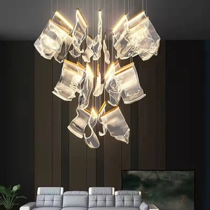 Lampadario per Scale Decorazione Hotel e Sala da Pranzo, Lampade a Sospensione Personalizzate in Acrilico Dorato con Proiettore - Product Image 2