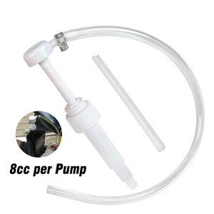 Pompe à huile blanche pour engrenages, 8 cm³, pour bouteilles de 32 oz avec tube de ramassage - Product Image 1