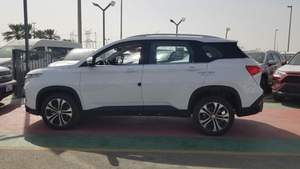 SUV Chevrolet <span class=keywords><strong>Captiva</strong></span> <span class=keywords><strong>2023</strong></span> usado elegante y confiable color blanco 1.5L - Product Image 4