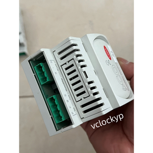 CAREL PCOUMI2000 24VAC PCO ตัวควบคุมอินเทอร์เฟซเครื่องทำความชื้นแบบสัญญาณ ใช้แล้ว - Product Image 4