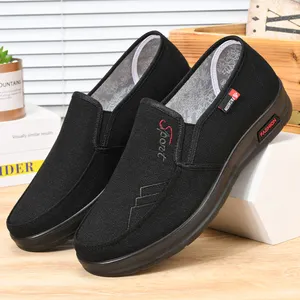 B-1112 Men's 2022 spring new soft sole one-piece generation of high-quality casual shoes old Beijing cloth shoes