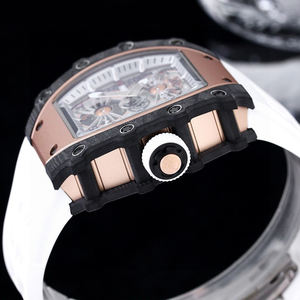Montre mécanique multifonctionnelle sophistiquée à squelette tourbillon en carbone, idéale pour les célébrations VIP équestres et les vacances - Product Image 3