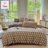 Parure de lit quatre pièces en polyester jacquard voile 200TC à motif géométrique, drap-housse, housse de couette et drap plat pour étudiant