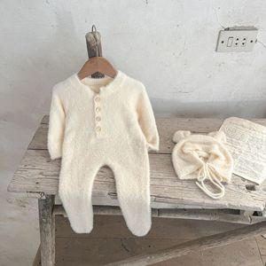 Combinaison d'hiver populaire pour bébé, style Instagram, vêtements pour bébés de 100 jours, en polaire vison, motif <span class=keywords><strong>petit</strong></span> ours mignon, avec empiècements pour les pieds et pour ramper - Product Image 4