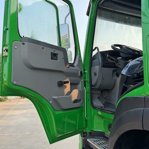 Cross-border Compactor <strong>Truck</strong> From the Manufacturer, HOWO <strong>Truck</strong> for Export, Large-scale Landfill HOWO <strong>Garbage</strong> Transfer. - Product Image 6