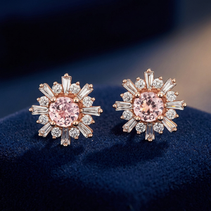 Boucles d'oreilles clous modernes vintage plaquées or rose 14 carats avec halo de diamants baguette et morganite taille ronde 5 mm pour fiançailles, mariage et soirée - Product Image 3