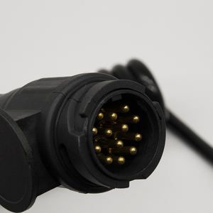 Nouveau connecteur de câble à ressort à <span class=keywords><strong>13</strong></span> <span class=keywords><strong>broches</strong></span> <span class=keywords><strong>adaptateur</strong></span> câble de <span class=keywords><strong>remorque</strong></span> noir avec matériau extérieur en TPU pour remorques - Product Image 3