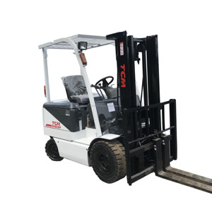 <b>Used</b> TCM 3 Ton Diesel Engine Forklift for Sale Japan Origin Restaurant Industry Application - Product Image 1