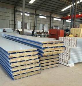 Acier pour toiture et mur isolés insonorisés, sandwich EPS, XPS, <span class=keywords><strong>laine</strong></span> <span class=keywords><strong>de</strong></span> <span class=keywords><strong>verre</strong></span>, noyau en polyuréthane, résistant au feu, résistant à l'eau - Product Image 2