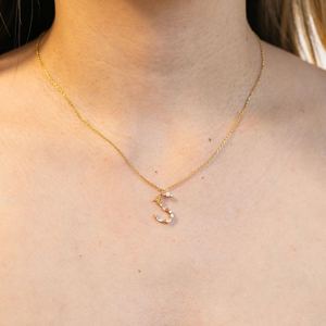 Collana con Iniziale per Donna <span class=keywords><strong>e</strong></span> Ragazza, 26 Lettere, Ciondolo Placcato Oro con Perle <span class=keywords><strong>e</strong></span> Pietre Colorate a Forma di Farfalla - Product Image 3
