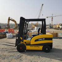 Chariot élévateur électrique JICHUAN AWD avec une longueur de fourche de 3,38 m, pneus pleins, capacité de 1,5 à 3,5 tonnes pour la manutention de marchandises en conteneurs