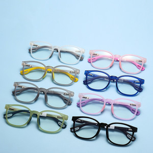 Monture de lunettes ovales anti-lumière bleue tendance pour enfants de 6 à <span class=keywords><strong>12</strong></span> <span class=keywords><strong>ans</strong></span>, en TR90, pour garçons et filles, pour la myopie, couleur unie - Product Image 2