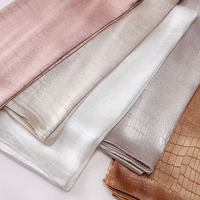 Nouvel arrivage Hijab malaisien froissé en imitation soie Châle Foulard pour femme musulmane Hijab en satin crêpe motif crocodile