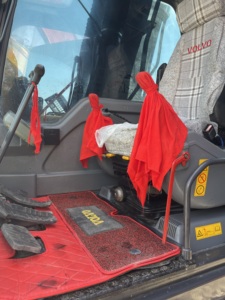 รถขุดไฮดรอลิก Volvo EC140 มือสอง นำเข้าจากต่างประเทศ น้ำหนัก 14 ตัน รุ่น EC140BLC EC140DL ชั่วโมงการใช้งานต่ำ สภาพดี - Product Image 3