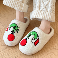 Chaussons antidérapants à motif de dessin animé amusant, doublure en peluche chaude et moelleuse, semelle extérieure en TPR, pour l'automne/hiver, pour le confort à la maison