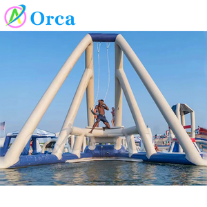 Balançoire à eau gonflable en PVC personnalisée High Flying Fun et fusée à eau pour les parcs aquatiques extérieurs et les aventures en mer - Product Image 2