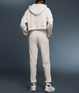 Ensemble <span class=keywords><strong>femme</strong></span>, sweat-shirt court et pantalon droit, style décontracté fonctionnel, coton mélangé léger 330GSM, personnalisable, vente en gros - Product Image 3