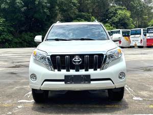 Housse de volant en cuir noir pour Toyota Prado Land Cruiser J15 2010- Manchon de préhension universel - Product Image 2
