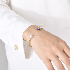 Bracelet manchette ouvert en acier inoxydable avec perle œil porte-bonheur pour femme, réglable, étanche, anti-décoloration, bijou de luxe pour usage quotidien - Product Image 5