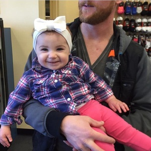 Ultime fasce per la testa per bambine in tinta unita in cotone con fiocco - Product Image 2