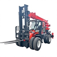 Grue télescopique de chariot élévateur de flèche de 3 à 8 tonnes, grue de potence de chariot élévateur 4WD tout-terrain, grue modifiée de queue de chariot élévateur