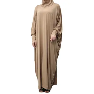 穆斯林阿巴亚穿着2022的纯色穆斯林妇女长裙的全长蝙蝠袖礼服