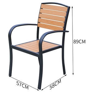 Set di <span class=keywords><strong>Tavolo</strong></span> e <span class=keywords><strong>Sedie</strong></span> da <span class=keywords><strong>Giardino</strong></span> in Teak dal Design Moderno per Esterni - Product Image 6