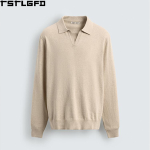Camiseta Casual de Algodón Ecológico Tejida a Medida para Hombre, Color Beige Avena, Cuello Johnny, Corte Regular, Manga Corta, Puños Acanalados - Product Image 2