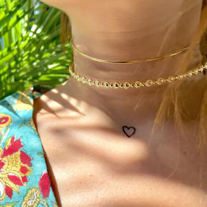 Collar de cadena decorativa con colgante de acero inoxidable YFB 004, ideal para uso diario y fiestas, con envío en 48 horas a la UE. - Product Image 3