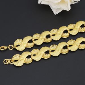 JXX Fashion - Cadena Cubana Chapada en Oro de 24K, Joyería de Latón para Hombre y Mujer, Estilo Clásico - Product Image 4