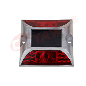 Otoyollar ve kentsel yollar için yansıtıcı yüzey IP68 koruması ile alüminyum güneş LED yol butonu - Product Image 3