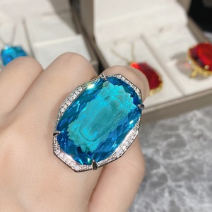 แหวนเซ็ตผู้หญิ<span class=keywords><strong>ง</strong></span>ทร<span class=keywords><strong>ง</strong></span>หรูหราประดับเพชรหลาก<span class=keywords><strong>ส</strong></span>ีสัน ขนาดใหญ่พิเศษ 20*30 กะรัต รุ่น Versa Vintage ชุบทองแด<span class=keywords><strong>ง</strong></span> ประดับเพชรทร<span class=keywords><strong>ง</strong></span>รั<span class=keywords><strong>ง</strong></span>นก<span class=keywords><strong>ส</strong></span>ีฟ้าอ่อน - Product Image 4