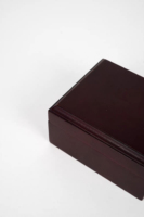 Boîte cadeau carrée en bois poli haut de gamme avec couvercle pour bijoux, souvenirs, emballage de luxe, OEM ODM pris en charge