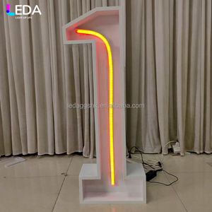 LEDA - Letras Luminosas RGB Personalizadas para Eventos y Fiestas, Letras de Metal Blancas con Luces de Neón para Bodas - Product Image 2
