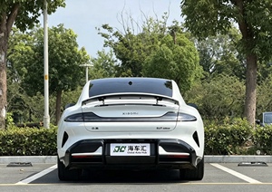 Auto Usado en Perfectas Condiciones <span class=keywords><strong>Xiaomi</strong></span> SU7 Ultra 2025, Listo para Exportación desde China, Autos de Segunda Mano para Envío - Product Image 5