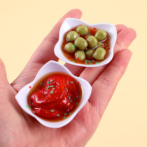 Mini plato de resina de simulación, pegatina para nevera, <span class=keywords><strong>bolas</strong></span> de pescado fritas chinas y adornos de habitación de trotones de cerdo - Product Image 4