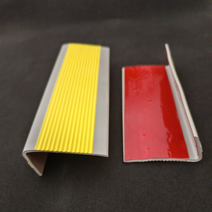 Profilé <span class=keywords><strong>de</strong></span> marche en PVC antidérapant, bande antidérapante, tapis <span class=keywords><strong>de</strong></span> sol intégré en PVC, produits en caoutchouc, tapis <span class=keywords><strong>de</strong></span> sol durable - Product Image 4