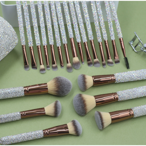 แปรงแต่งหน้าหรูหราประดับเพชร สไตล์เก๋ไก๋ พร้อมกล่องของขวัญ ปรับแต่งได้ และใช้สำหรับแปรงโกนหนวด - Product Image 5